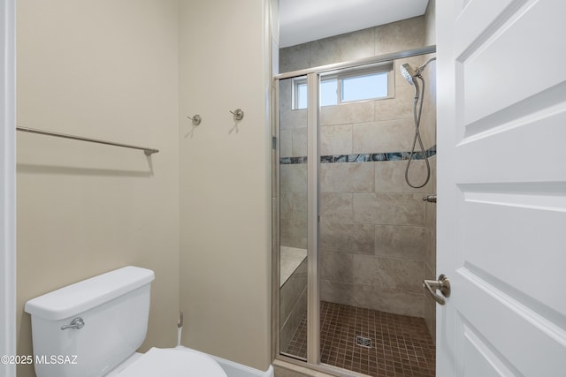 35605 S Overlook Dr, Saddlebrooke, AZ 85739 - bathroom featuring toilet and a stall shower