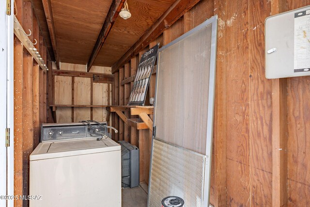 7617 E Morelos Pl, Tucson, AZ 85710 - view of laundry area