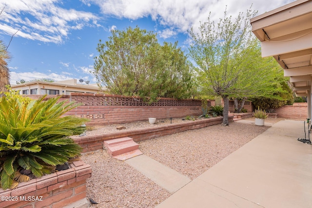 649 W Via, San Mateo, Green Valley, AZ 85614 - view of yard with a patio area and a fenced backyard