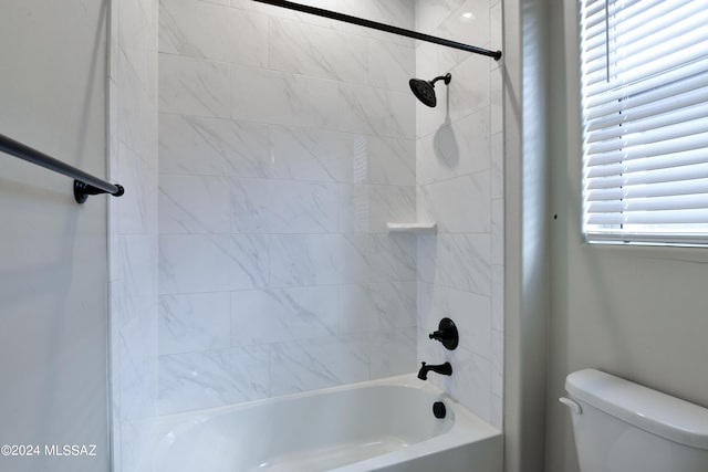13711 N Hidden Springs Dr, Oro Valley, AZ 85755 - bathroom featuring toilet and bathing tub / shower combination