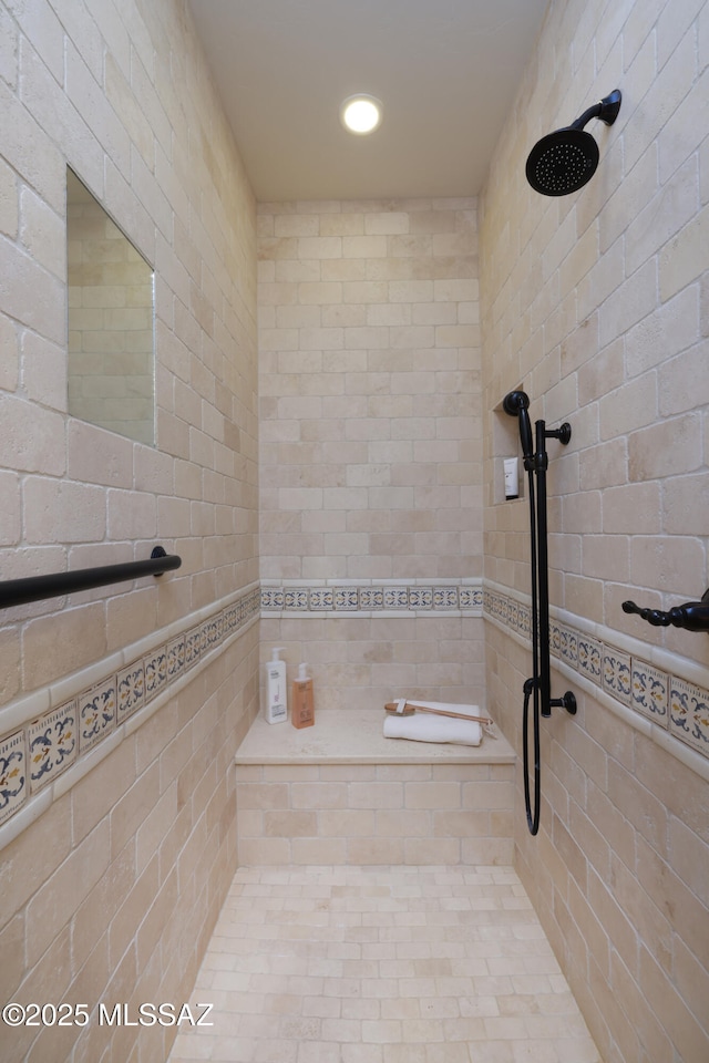 4915 N Via De La Granja, Tucson, AZ 85718 - full bath with tiled shower