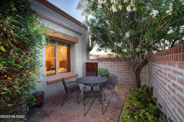 4915 N Via De La Granja, Tucson, AZ 85718 - view of patio featuring fence and outdoor dining area