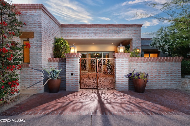 4915 N Via De La Granja, Tucson, AZ 85718 - gate featuring a fenced front yard