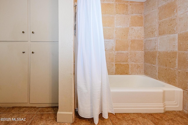 1652 W Roller Coaster Rd, Tucson, AZ 85704 - full bathroom with tile patterned floors