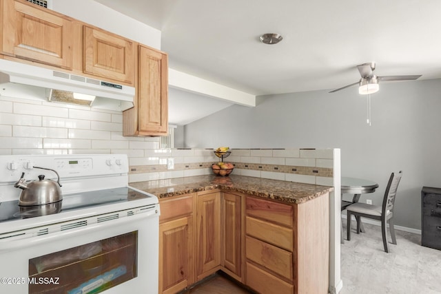 kitchen featuring tasteful backsplash, vaulted ceiling with beams, electric range, a peninsula, and under cabinet range hood