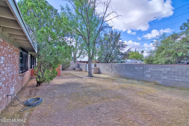 5754 S Ray Stra, Tucson, AZ 85706 - view of yard featuring fence