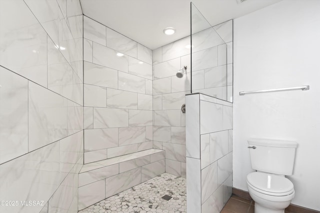 5675 N Camino Esplendora Unit 7-141, Tucson, AZ 85718 - full bathroom with walk in shower and toilet