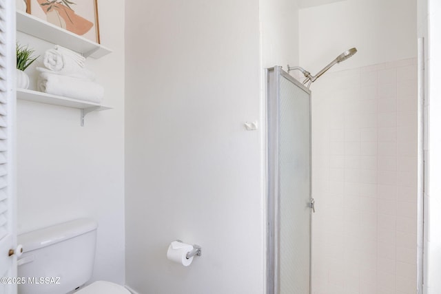 2826 W Jacinto St, Tucson, AZ 85745 - full bath featuring toilet and a shower stall
