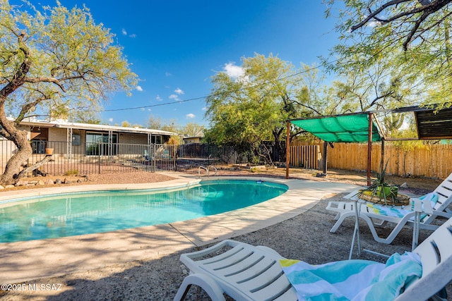 2826 W Jacinto St, Tucson, AZ 85745 - view of pool featuring a fenced backyard and a patio area