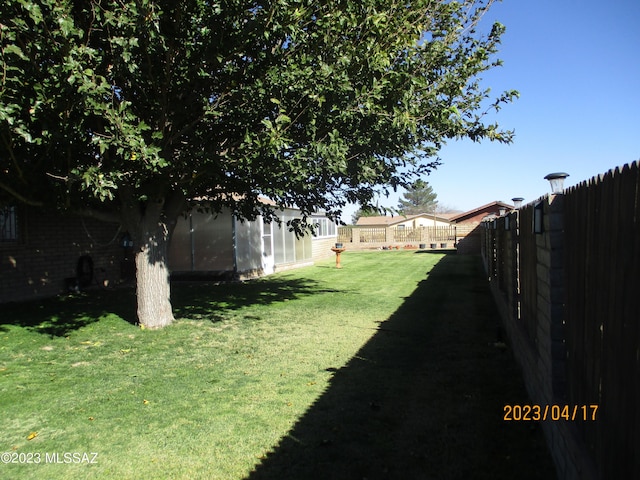 2583 W Arcadia Ln, Willcox, AZ 85643 - view of yard with a fenced backyard and an outdoor structure