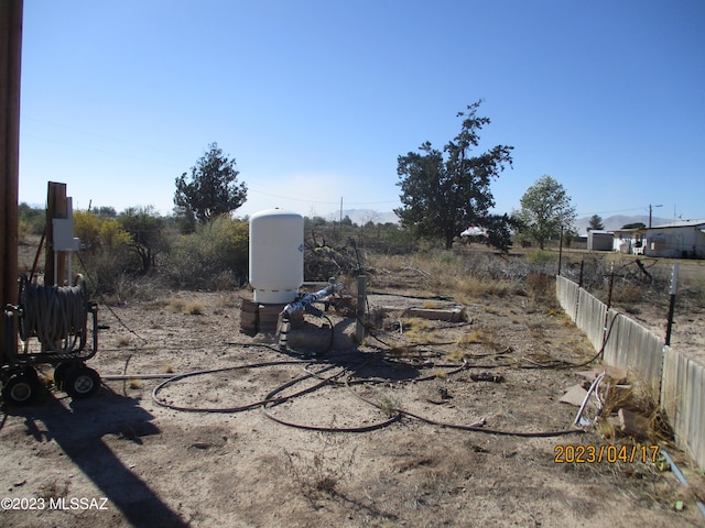 2583 W Arcadia Ln, Willcox, AZ 85643 - view of yard with fence