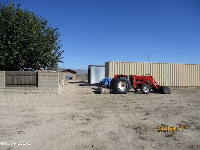 2583 W Arcadia Ln, Willcox, AZ 85643 - view of yard with fence