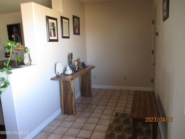 2583 W Arcadia Ln, Willcox, AZ 85643 - interior space with light tile patterned floors