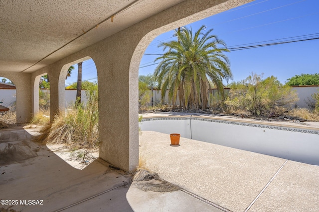 601 N Sahuara Ave, Tucson, AZ 85711 - view of patio / terrace with fence