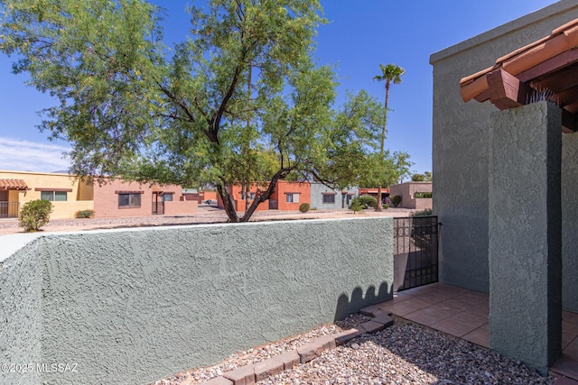 8341 E Placita Prado, Tucson, AZ 85710 - view of yard with a gate