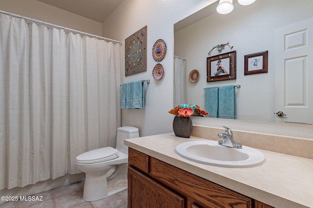full bath featuring toilet, curtained shower, tile patterned flooring, and vanity