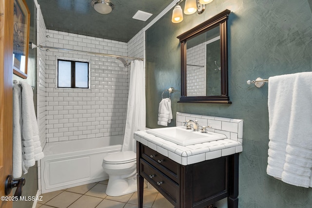 901 W Las Lomitas Rd, Tucson, AZ 85704 - bathroom featuring tile patterned flooring, shower / tub combo, and vanity