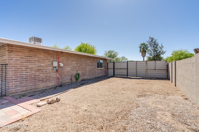 6624 N Galaxy Rd, Tucson, AZ 85741 - view of yard with fence