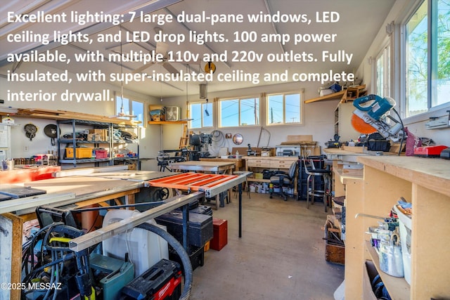 925 W 4th Ave, San Manuel, AZ 85631 - miscellaneous room featuring a workshop area and concrete flooring
