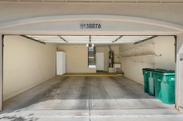 38876 S Serenity Ln, Tucson, AZ 85739 - garage featuring water heater