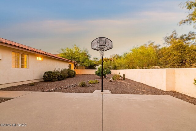 3748 N Sabino Ridge Pl, Tucson, AZ 85750 - fenced backyard with a patio area