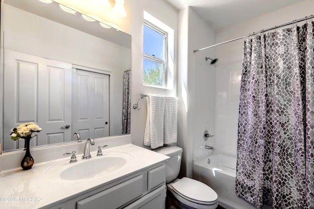32968 S Cattle Trl, Oracle, AZ 85623 - full bathroom with vanity, shower / tub combo with curtain, and toilet
