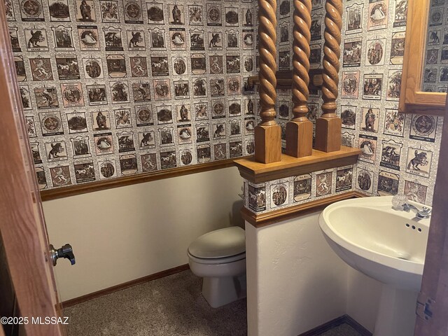 942 N Rancho Del Jefe Loop, Tucson, AZ 85748 - half bath with toilet and baseboards