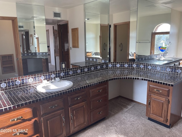 942 N Rancho Del Jefe Loop, Tucson, AZ 85748 - bathroom featuring vanity