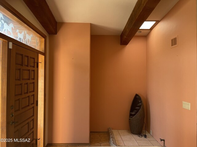 942 N Rancho Del Jefe Loop, Tucson, AZ 85748 - foyer entrance with beam ceiling