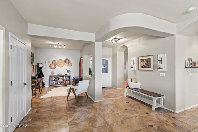 9224 S Big Tree Ln, Tucson, AZ 85756 - foyer featuring arched walkways
