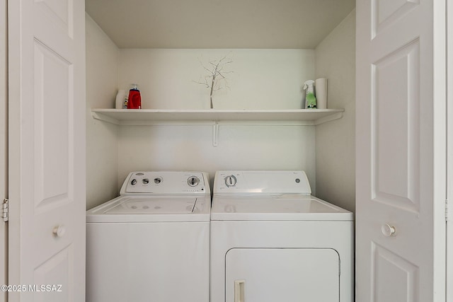 clothes washing area with laundry area and independent washer and dryer