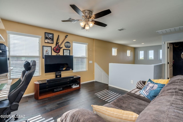 894 E Prairie Field Ln, Sahuarita, AZ 85629 - living area featuring a ceiling fan, healthy amount of natural light, baseboards, wood finished floors, and recessed lighting
