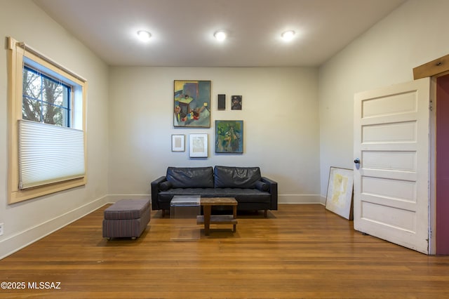 sitting room with recessed lighting, wood finished floors, and baseboards