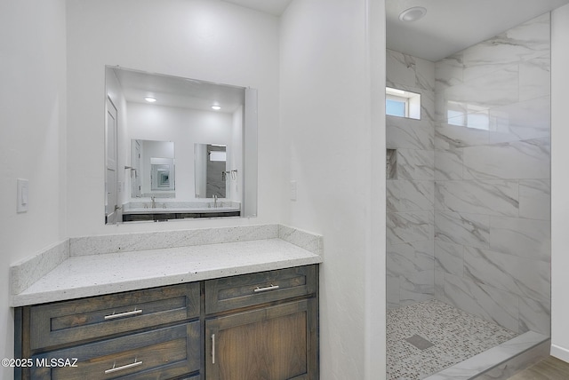 172 Vereda Cabrilla Ln, Rio Rico, AZ 85648 - full bath with a marble finish shower and vanity