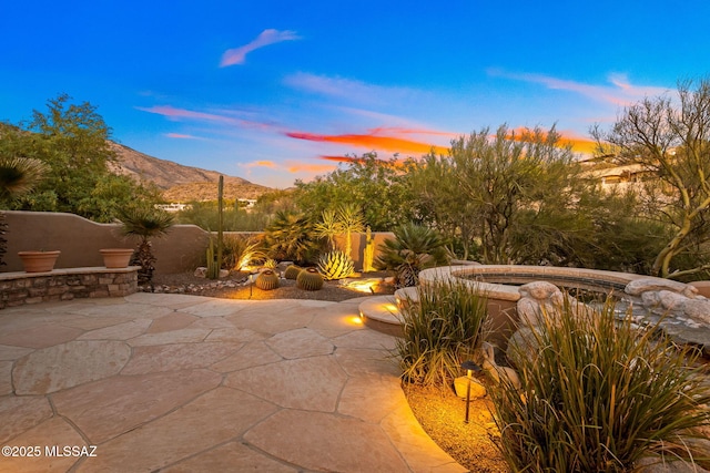 6340 N Placita Alta Reposa, Tucson, AZ 85750 - view of patio / terrace with fence and a mountain view
