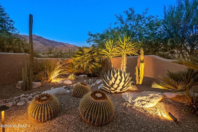 6340 N Placita Alta Reposa, Tucson, AZ 85750 - exterior space with a mountain view and fence