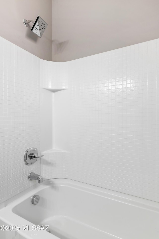 3000 S Smokin Pistol Way, Tucson, AZ 85713 - bathroom featuring tub / shower combination