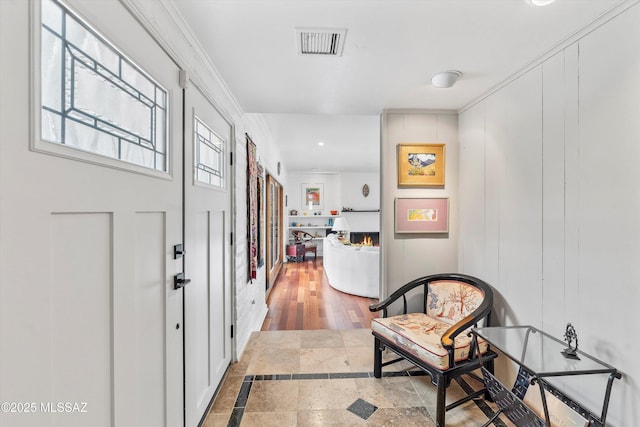 5920 N Campbell Ave, Tucson, AZ 85718 - hallway featuring recessed lighting and a decorative wall