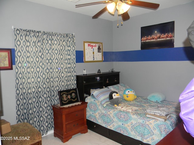 bedroom featuring ceiling fan