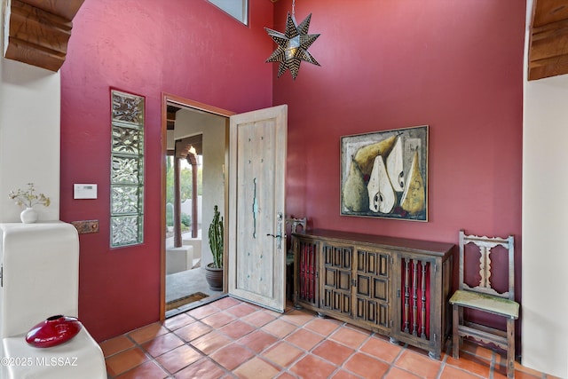 12431 E Cape Horn Dr, Tucson, AZ 85749 - tiled foyer entrance featuring a high ceiling