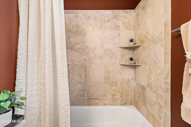 3486 W Sagebrush Hills Ct, Tucson, AZ 85741 - bathroom with shower / bath combo with shower curtain