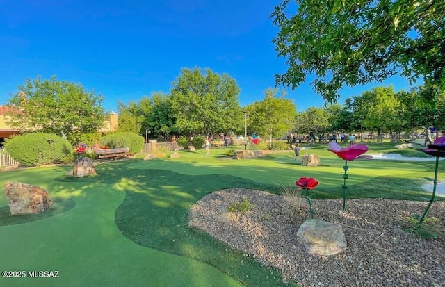 15726 S Camino Oculi, Sahuarita, AZ 85629 - view of property's community featuring a yard