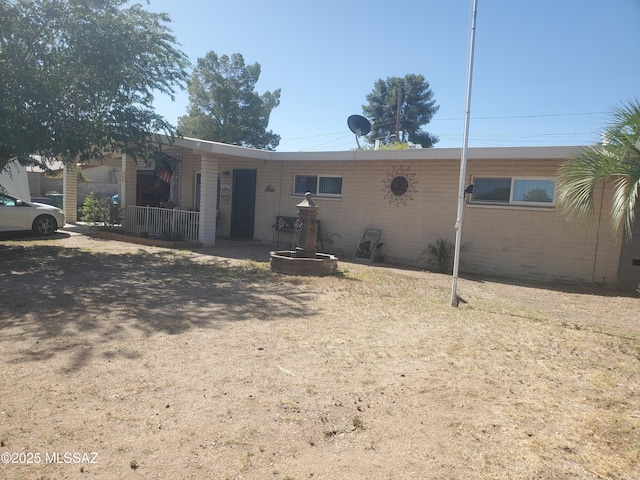 view of front of property