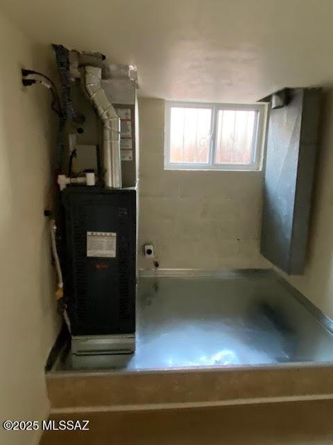 8133 E Colette Pl, Tucson, AZ 85710 - interior space