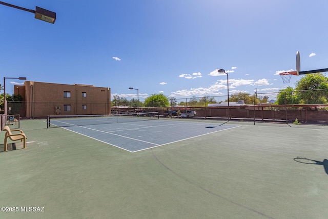 1810 E Blacklidge Dr Apt 827, Tucson, AZ 85719 - view of sport court with community basketball court and fence