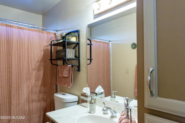 21 Kachina, Rio Rico, AZ 85648 - full bath with toilet, a shower with shower curtain, and vanity