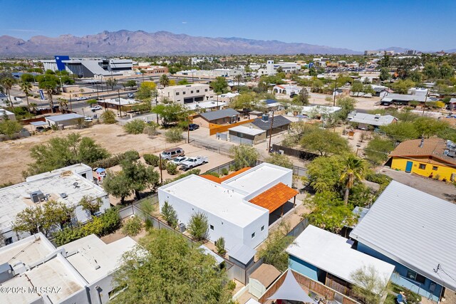 bird's eye view featuring a residential view and a mountain view