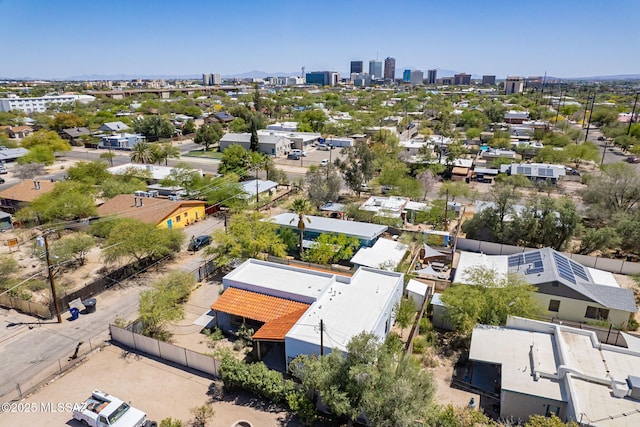 bird's eye view with a view of city
