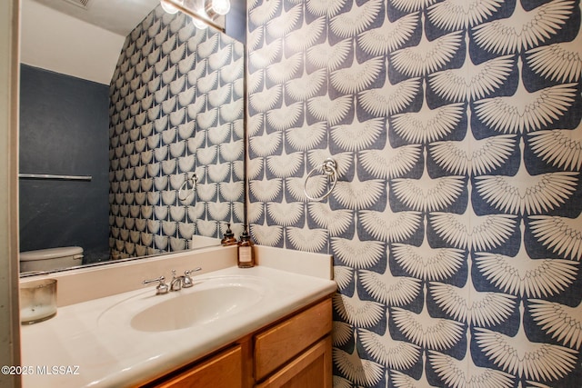 bathroom with vanity