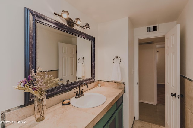 5417 E 3rd St, Tucson, AZ 85711 - bathroom featuring vanity and visible vents